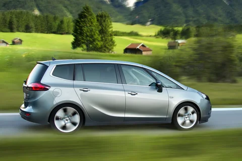 Opel Zafira 2.0 CDTI 130hp Cosmo 2011 view 9
