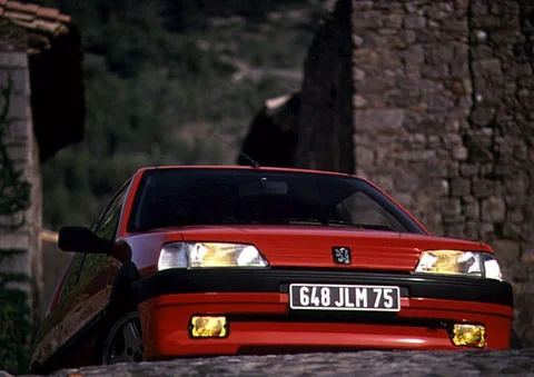 Peugeot 106 XSi 1991 view 4