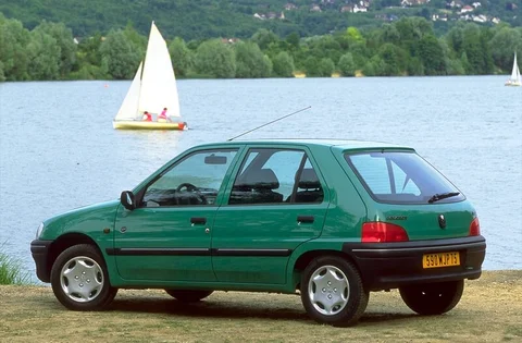 Peugeot 106 XT 1.4 1996 view 2