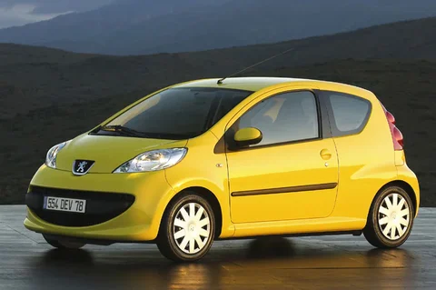 Peugeot 107 XR 1.0 2005 view 4