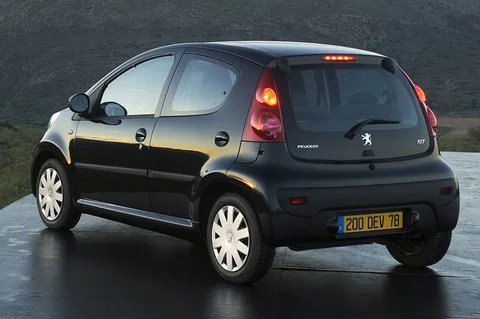 Peugeot 107 XR 1.0 2005 view 5