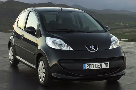 Peugeot 107 XR 1.0 2005 view 8