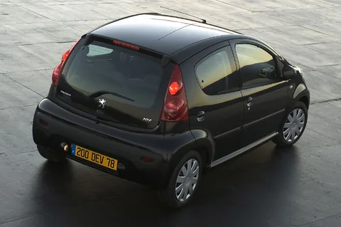 Peugeot 107 XR 1.0 2005 view 9