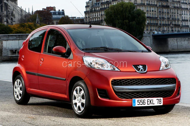 Peugeot 107 Black & Silver 1.0 2011 front view