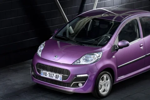 Peugeot 107 Active 1.0 2012 view 2