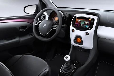 Peugeot 108 Active 1.2 PureTech 2015 view 9