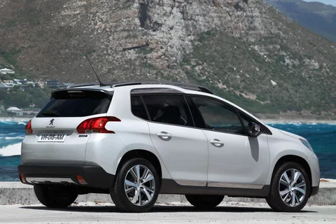 Peugeot 2008 Active 1.6 e-HDi 92hp 2013 view 5