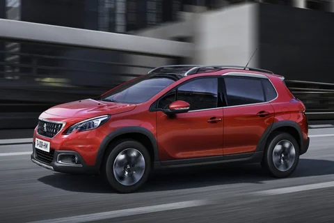Peugeot 2008 Active 1.2 Puretech 110 2016 view 2