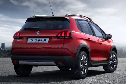 Peugeot 2008 Active 1.2 Puretech 110 2016 view 3