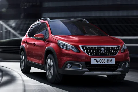 Peugeot 2008 Active 1.2 Puretech 110 2016 view 6