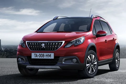Peugeot 2008 Active 1.2 Puretech 110 2016 view 8