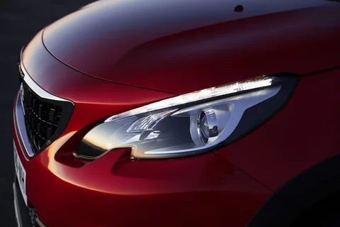 Peugeot 2008 Active 1.2 Puretech 110 2016 view 12