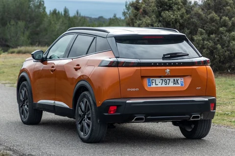 Peugeot 2008 Active Pack 1.2 PureTech 100 2020 view 3