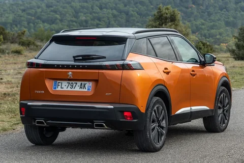 Peugeot 2008 Active Pack 1.2 PureTech 100 2020 view 4