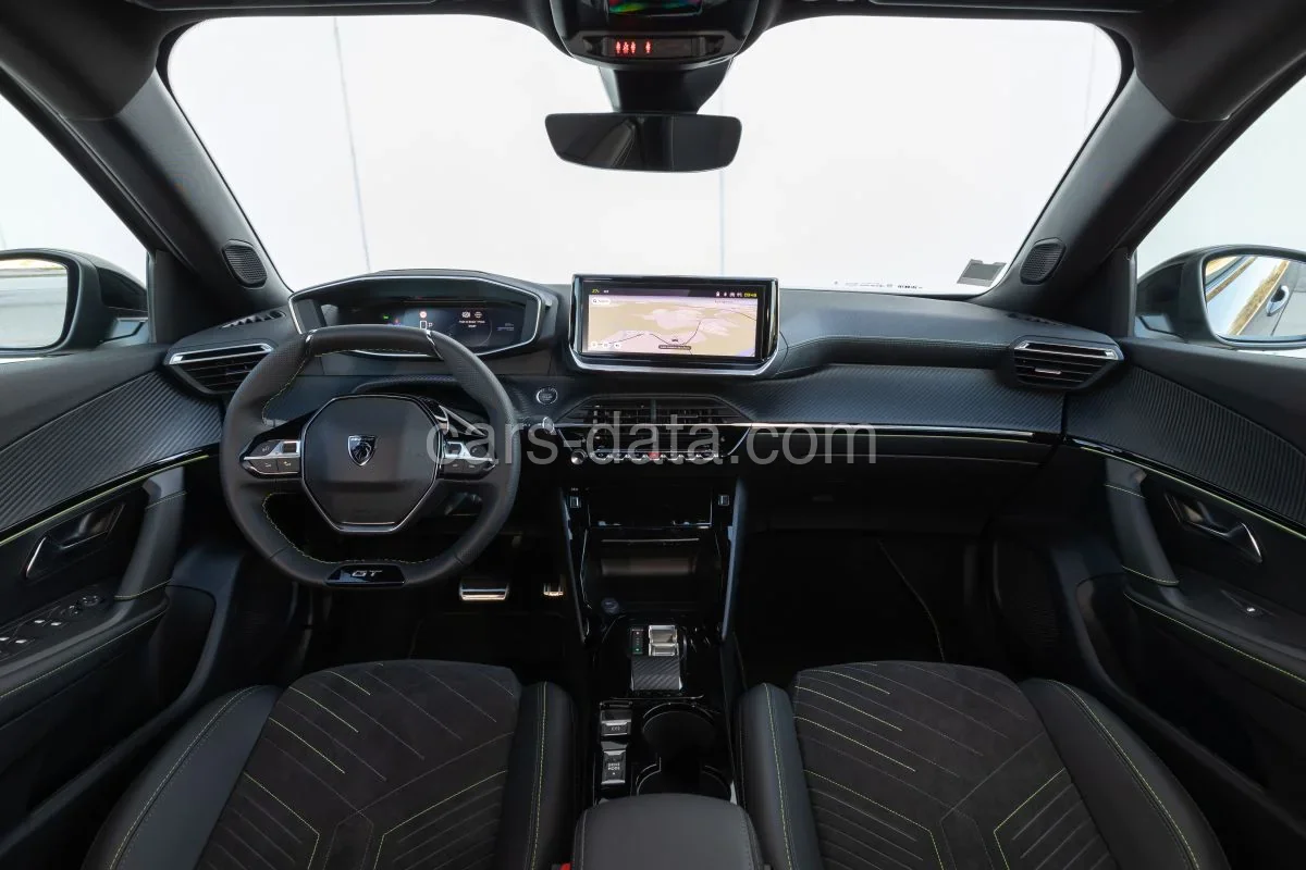 Peugeot 2008 e-2008 Active EV 54kWh 156 2023 front view