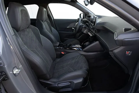 Peugeot 2008 e-2008 Active EV 54kWh 156 2023 view 6