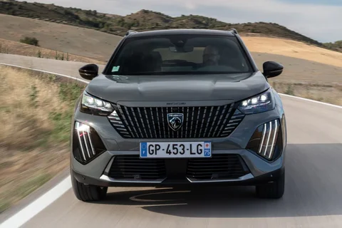Peugeot 2008 e-2008 Active EV 54kWh 156 2023 view 9