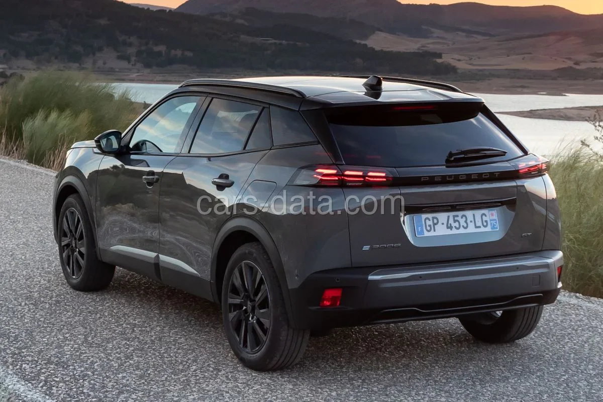 Peugeot 2008 e-2008 Envy EV 54kWh 156 2026 suv pohled zepředu
