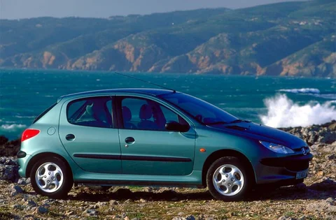 Peugeot 206 XT 2.0 HDI 2001 view 4