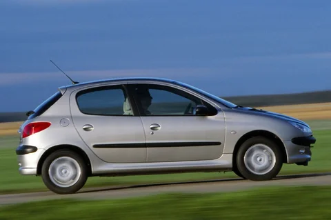 Peugeot 206 Génération 1.4 2008 view 4
