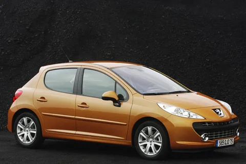 Peugeot 207 XT 1.4 2006 view 11