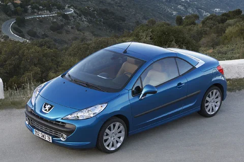 Peugeot 207 CC 1.6-16V HDiF 2007 view 6