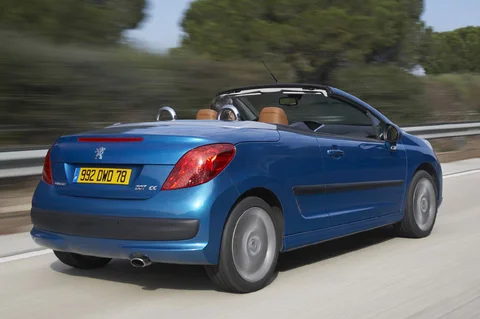 Peugeot 207 CC 1.6-16V HDiF 2007 view 8