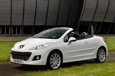 Peugeot 207 CC 1.6 VTi Griffe 2011 view 2