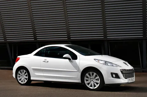 Peugeot 207 CC 1.6 VTi Griffe 2011 view 4