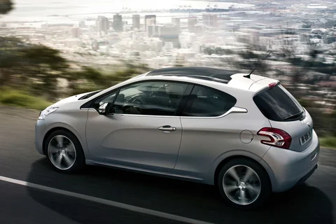 Peugeot 208 Active 1.4 e-HDi 2012 view 10