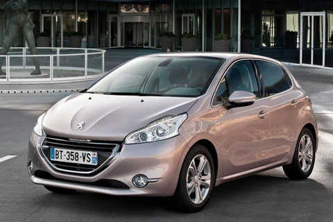 Peugeot 208 Access 1.4 e-HDi 2012 view 11