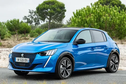 Peugeot 208 e-208 Active EV 50kWh 136 2020 view 7