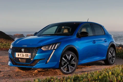 Peugeot 208 e-208 Active EV 50kWh 136 2020 view 8
