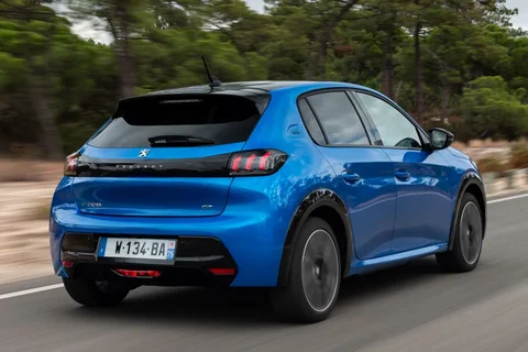 Peugeot 208 e-208 Active EV 50kWh 136 2020 view 12