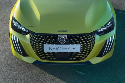 Peugeot 208 e-208 Active EV 51kWh 156 2023 view 9