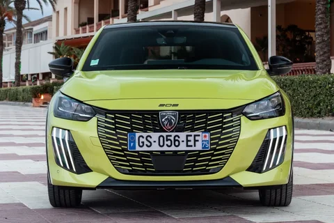 Peugeot 208 Active 1.2 PureTech 75 2023 view 10