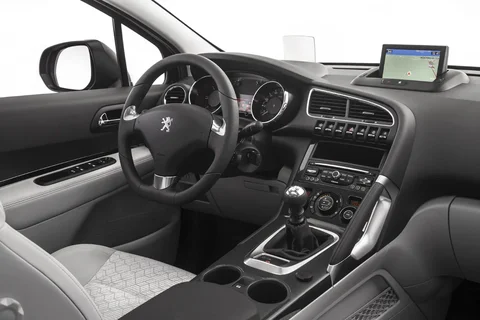 Peugeot 3008 Style 1.6 e-THP 2016 view 2