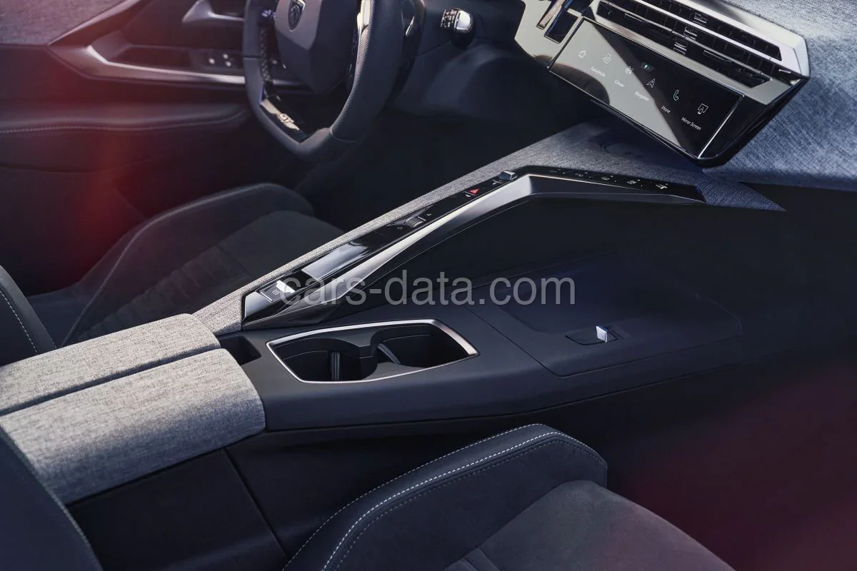 Peugeot e-3008 Launch Edition 73kWh 325 Dual Motor