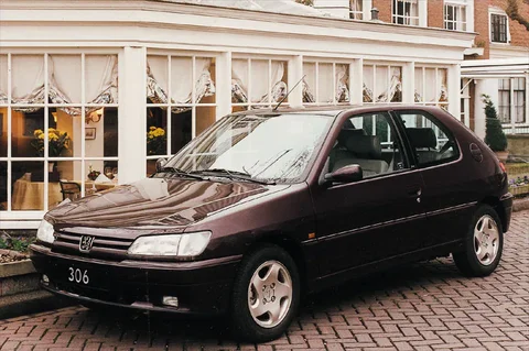 Peugeot 306 XSdt 1.9 1994 view 3