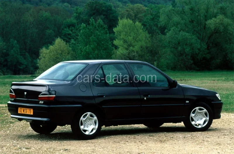 Peugeot 306 XT 1.6 1997 front view