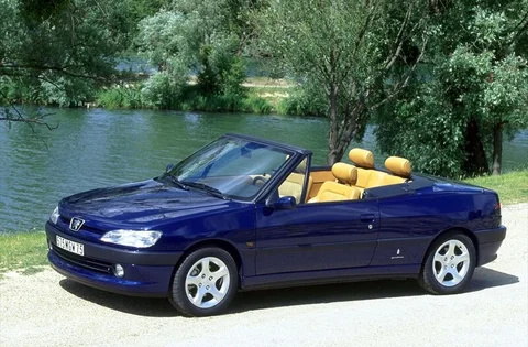 Peugeot 306 Cabriolet 1.8 1997 view 3