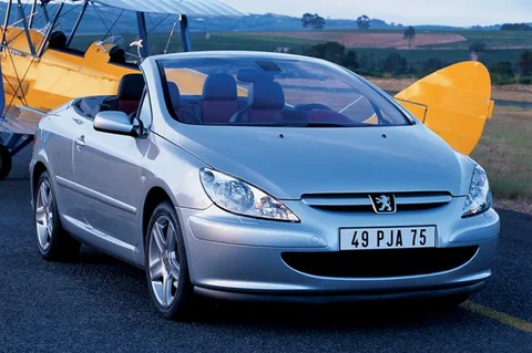 Peugeot 307 CC 1.6 16V 2004 view 9
