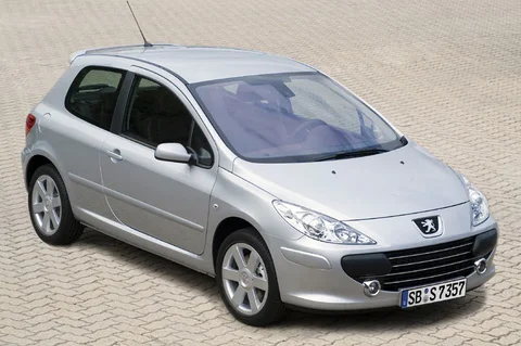 Peugeot 307 2005 front view