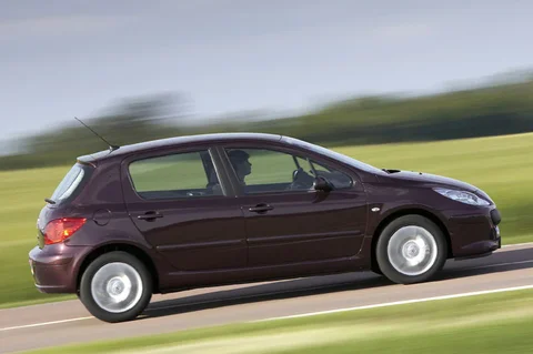 Peugeot 307 XT 2.0-16V 2005 view 4
