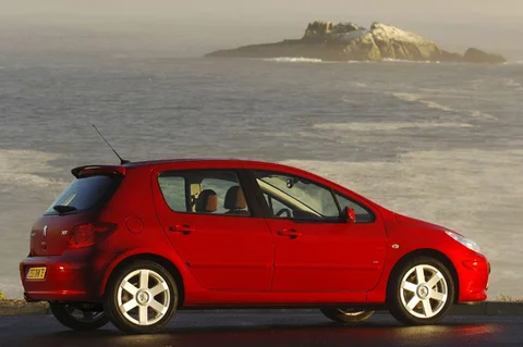 Peugeot 307 XT 2.0-16V 2005 view 10