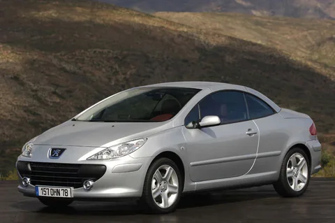 Peugeot 307 CC 2.0-16V 2005 view 5