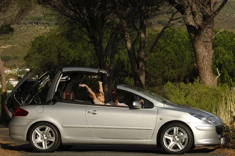 Peugeot 307 CC 2.0-16V 2005 view 6