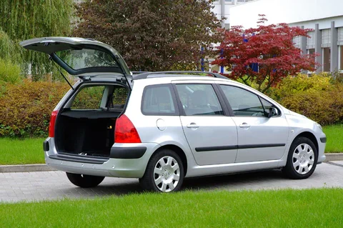 Peugeot 307 Break XT 1.4-16V 2005 view 5