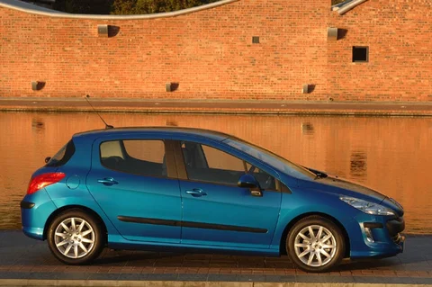 Peugeot 308 XT 1.6 VTi 2007 view 9