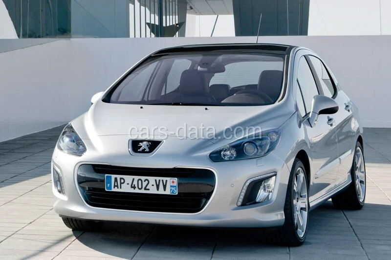 Peugeot 308 Access 1.4 VTi 2011 front view